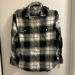Old Navy ‘The Boyfriend Shirt’ Button Down